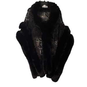 LA FIORENTINA | Women’s Black Faux Fur Lace Double Hook Shall Throw Size OS